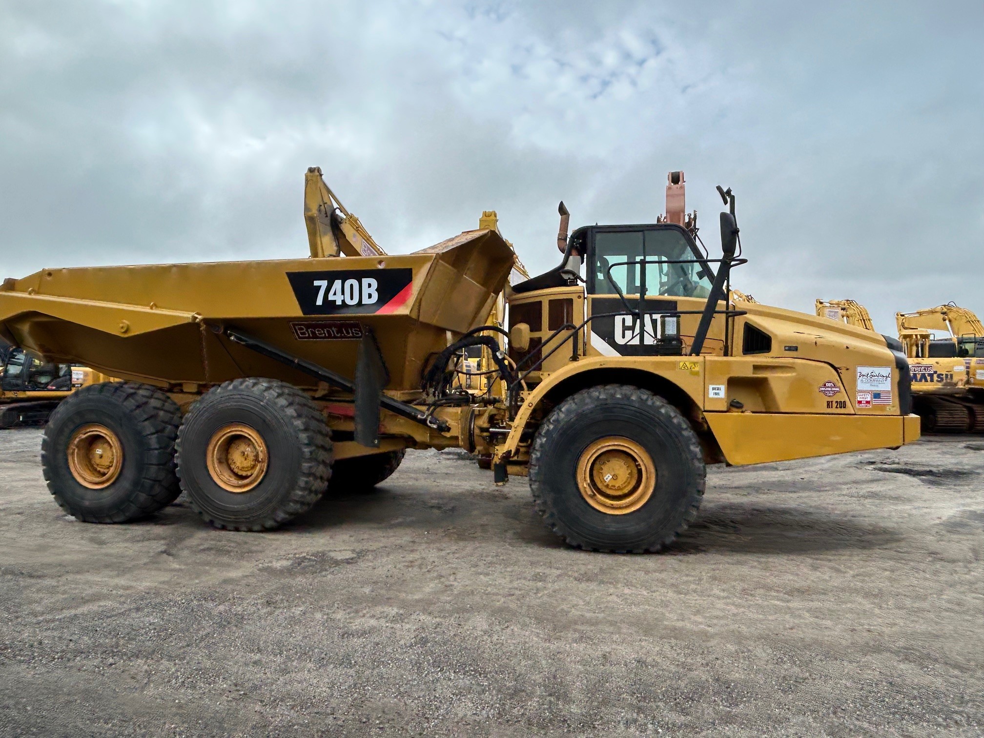 CAT 740B
