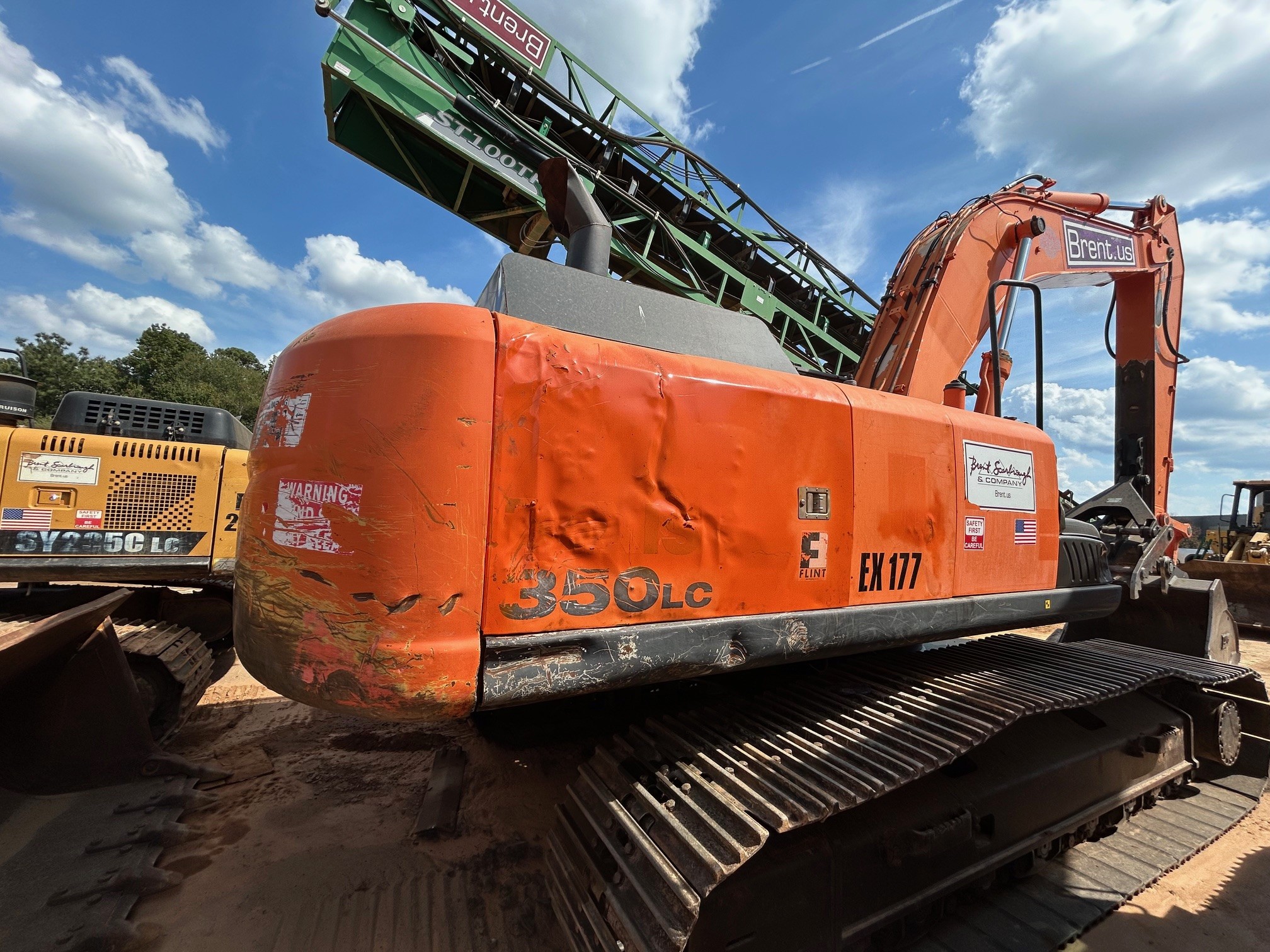 Hitachi ZX350