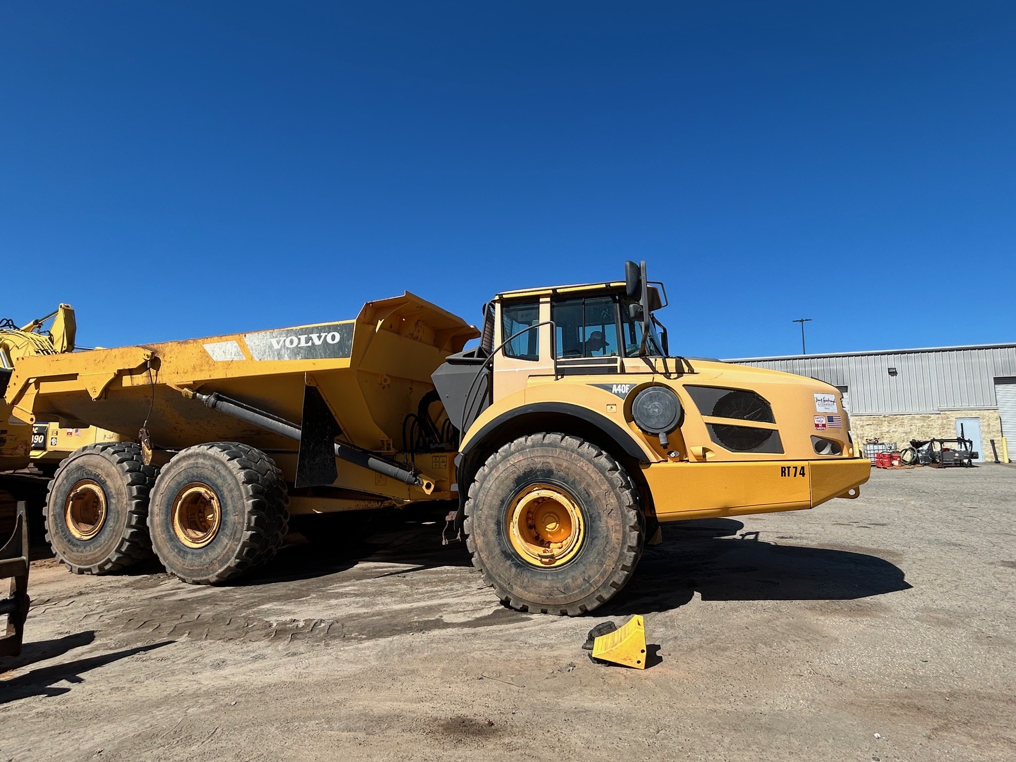 Volvo A40